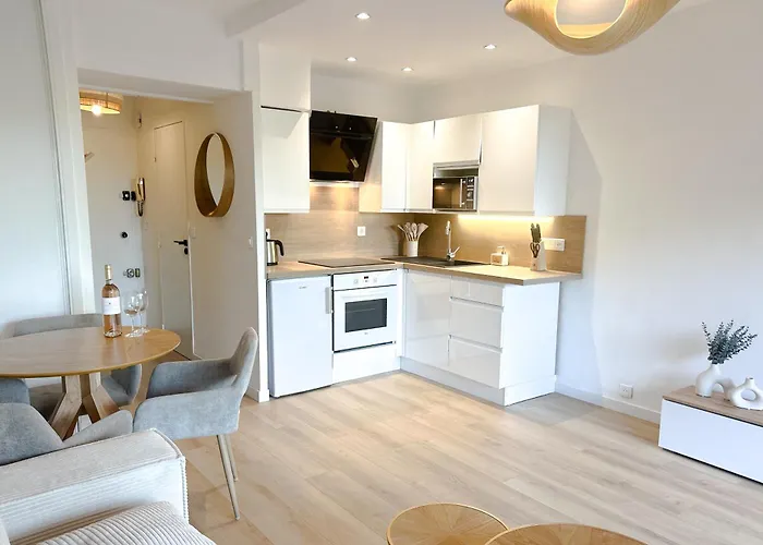 Апартаменты Autrichiens - De Gamme Lumineux Jardin Parking *