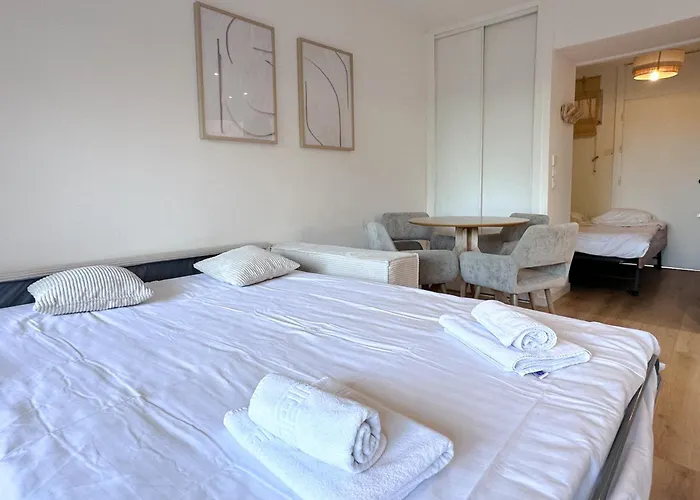 Апартаменты Autrichiens - De Gamme Lumineux Jardin Parking *